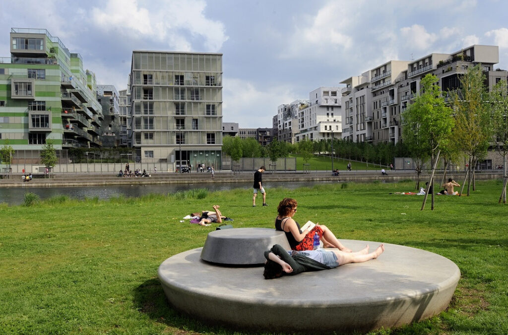 L'éco-quartier de Confluence à Lyon : quand préservation de l'environnement rime avec bien-être des habitants.