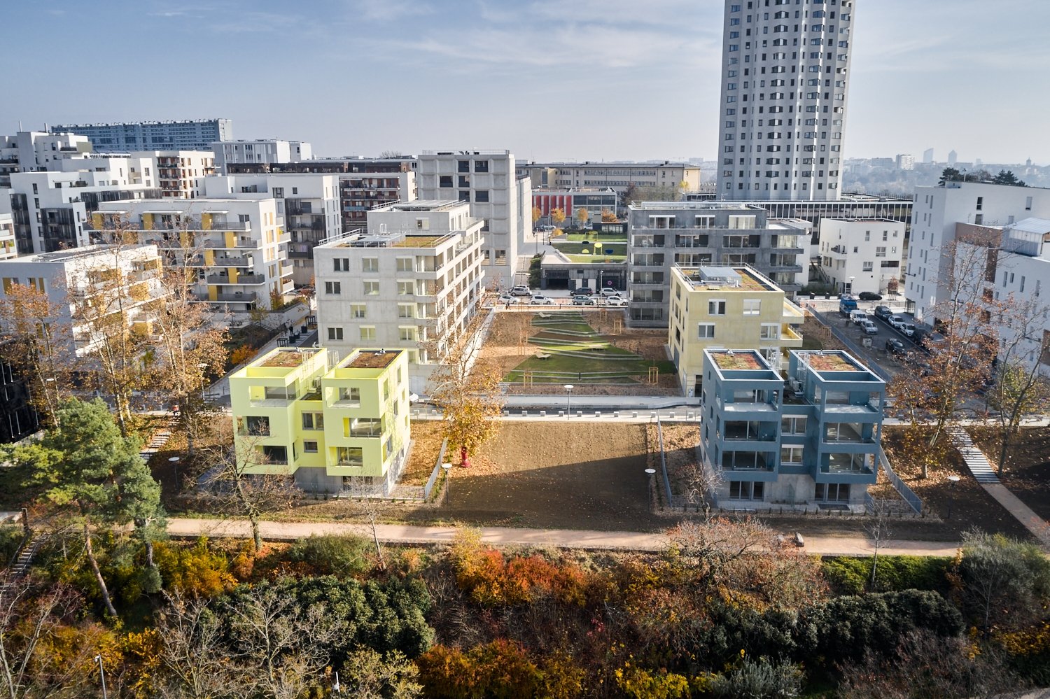 L'éco quartier de la Duchère à Lyon : des habitations et des jardins.